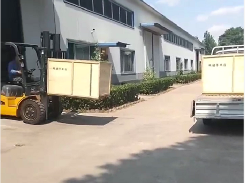 康威醫療器械手術床安排發貨